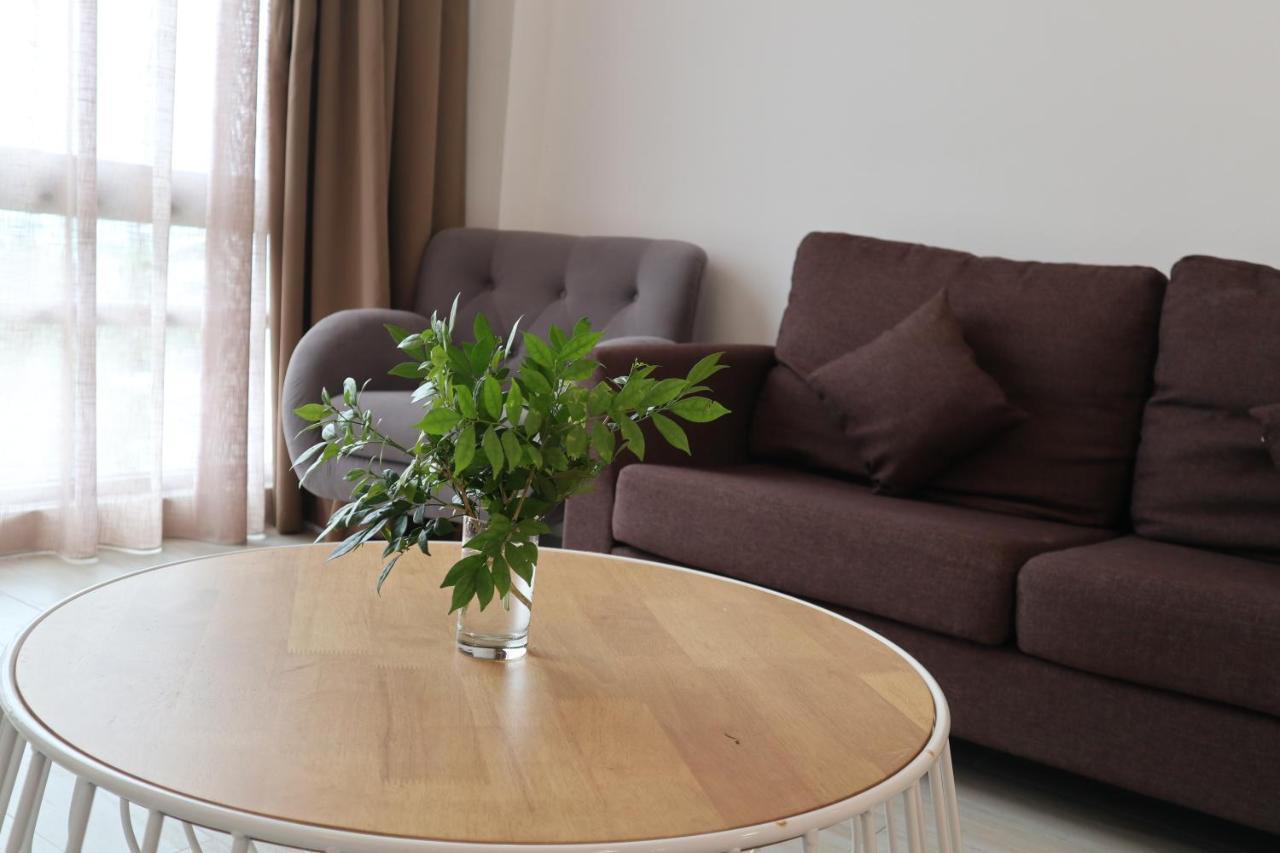 Zen66 @ Roxy Serviced Apartment Kuching Exteriör bild