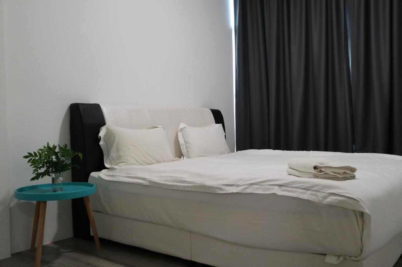 Zen66 @ Roxy Serviced Apartment Kuching Exteriör bild